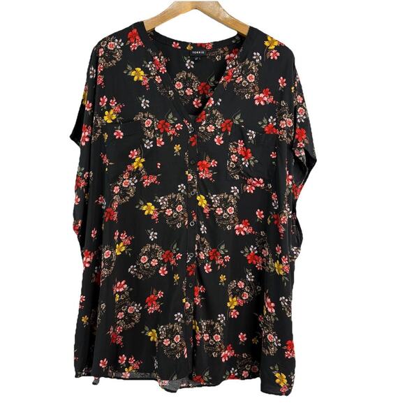 Torrid Women’s Sz 5 (30/32) Floral Skull‎ Challis Button Front Dolman Sleeve Top - Picture 3 of 9